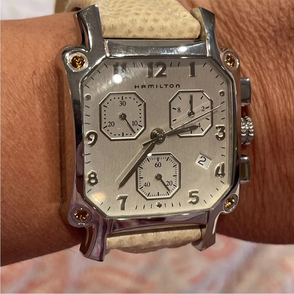 Hamilton watch H194520 Men Watch 326L Stainless Steel. Need battery ok
